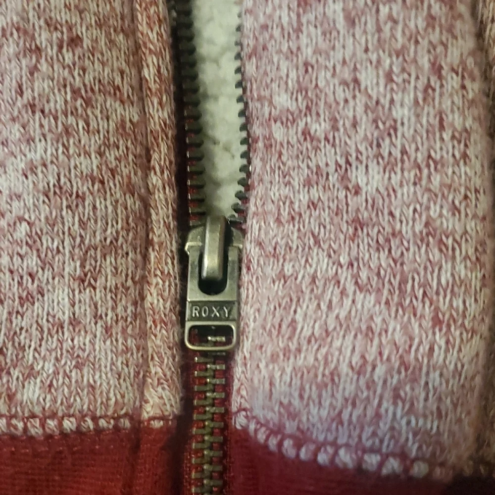 Roxy Light Pink Hooded Sherpa Fleece Hooded Jacket with Maroon Trim - Picture 7 of 9